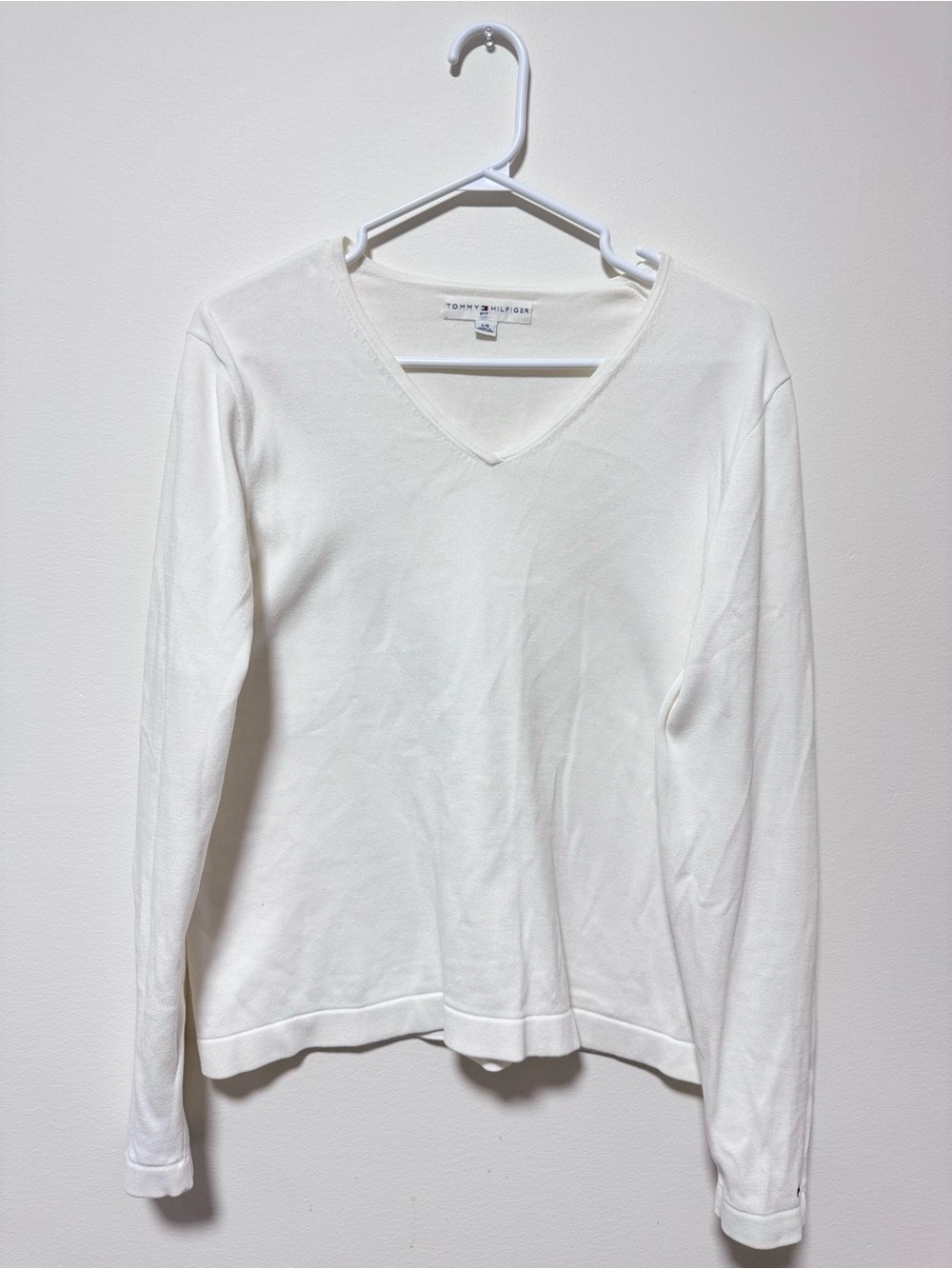 Tommy Hilfiger White V-Neck Long Sleeve Knit Top | Size L